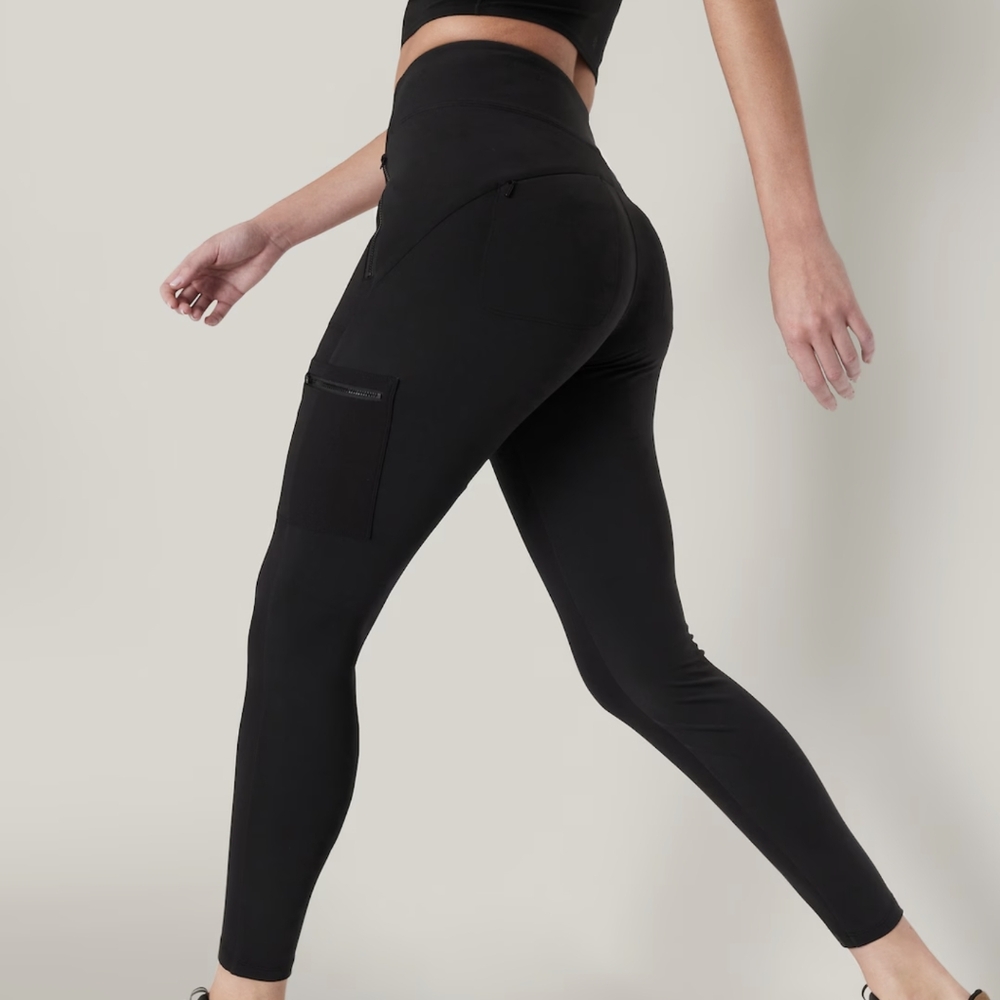 Athleta Headlands Hybrid Cargo Tight